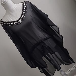 🔴One size  blouse100% polyester black with silver fabric buttons